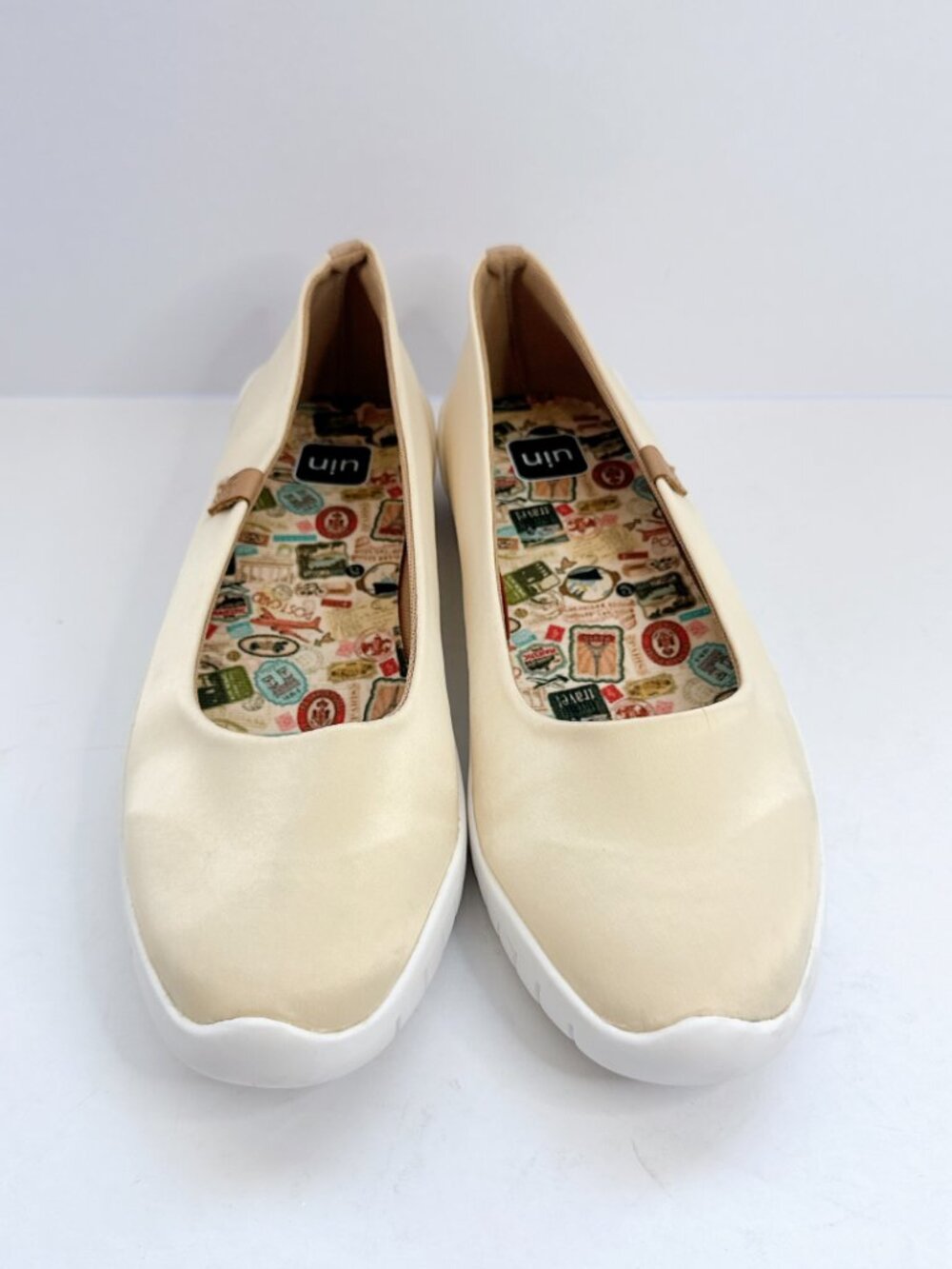 Women’s Size 8 UIN Oat Milk Cream Slip-On Comfort Travel Shoes Silk